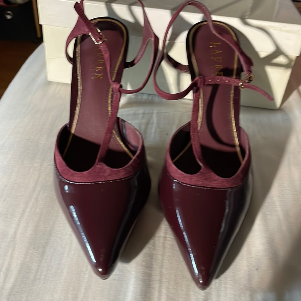 Ralph Lauren pump.